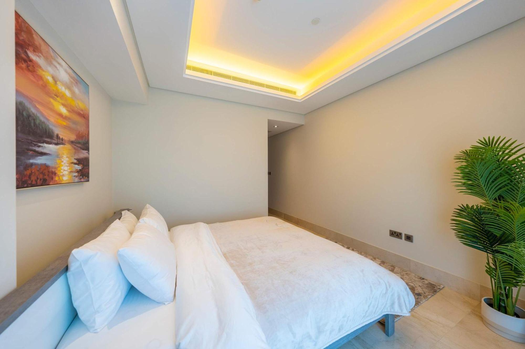 Spacious Beachfront 2 Bedroom Apartment - The 8 Dubai Eksteriør billede